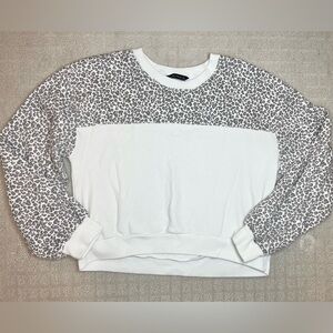 Abercrombie Fitch White Leopard Cropped Sweatshirt Size S Small